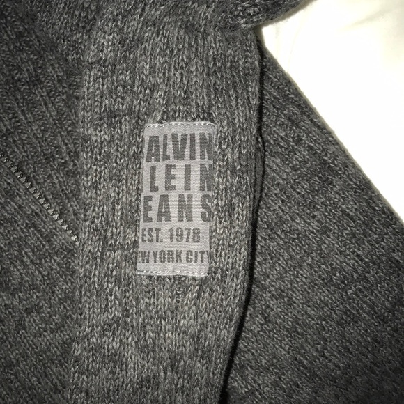 Calvin Klein zip up sweater - Picture 3 of 5